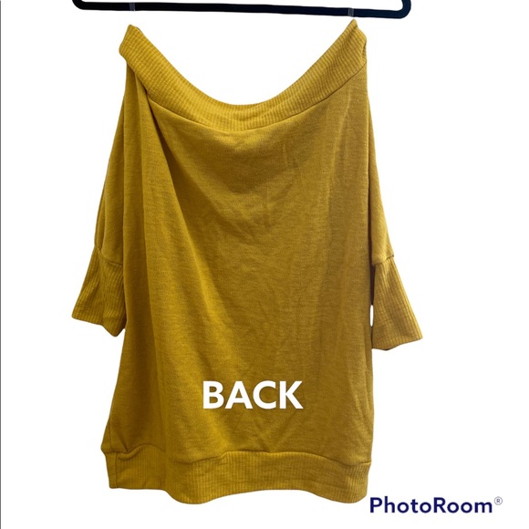 TCEC Off-shoulder Sweater - Picture 4 of 5